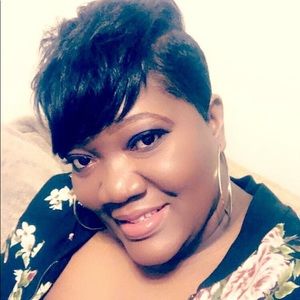 Meet your Posher, Vannessa